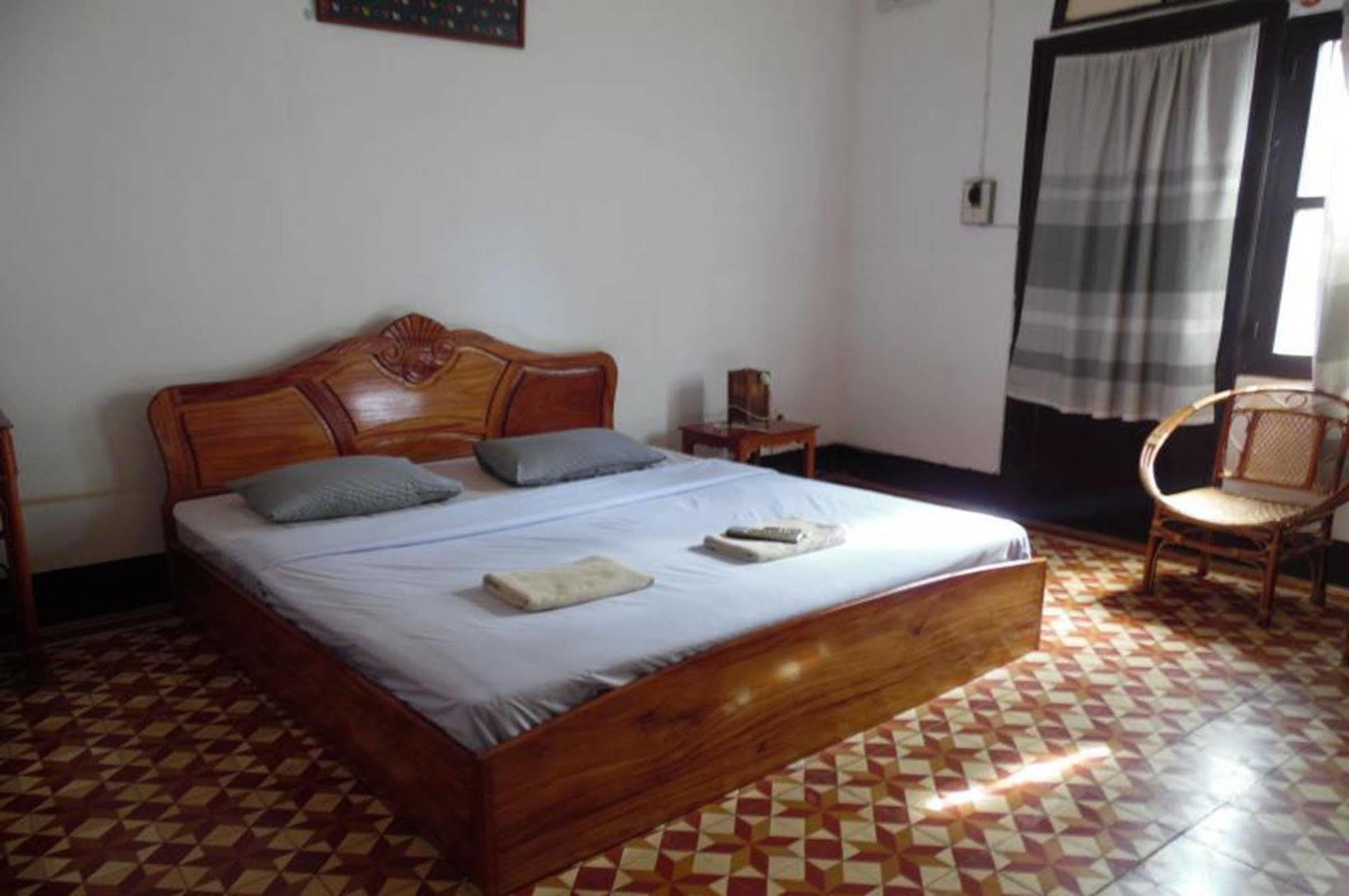 Salachampa Hotel Паксе Экстерьер фото